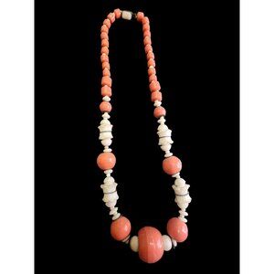 Beautiful Vintage Czechoslovakia Glass Necklace (A4652)